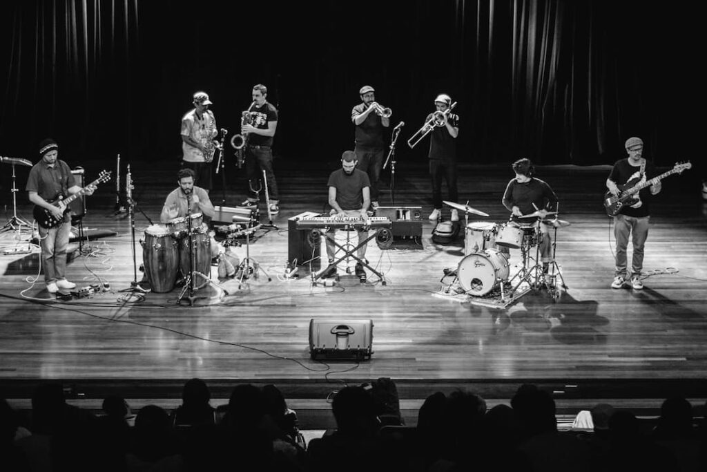 Nomade Orquestra se apresenta pela primeira vez no ABC