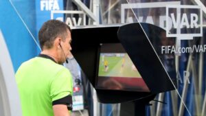 Análise VAR: Por que os Critérios Mudam? Lances Polêmicos de São Paulo e Palmeiras em Foco Análise VAR: Por que os Critérios Mudam? Lances Polêmicos de São Paulo e Palmeiras em Foco