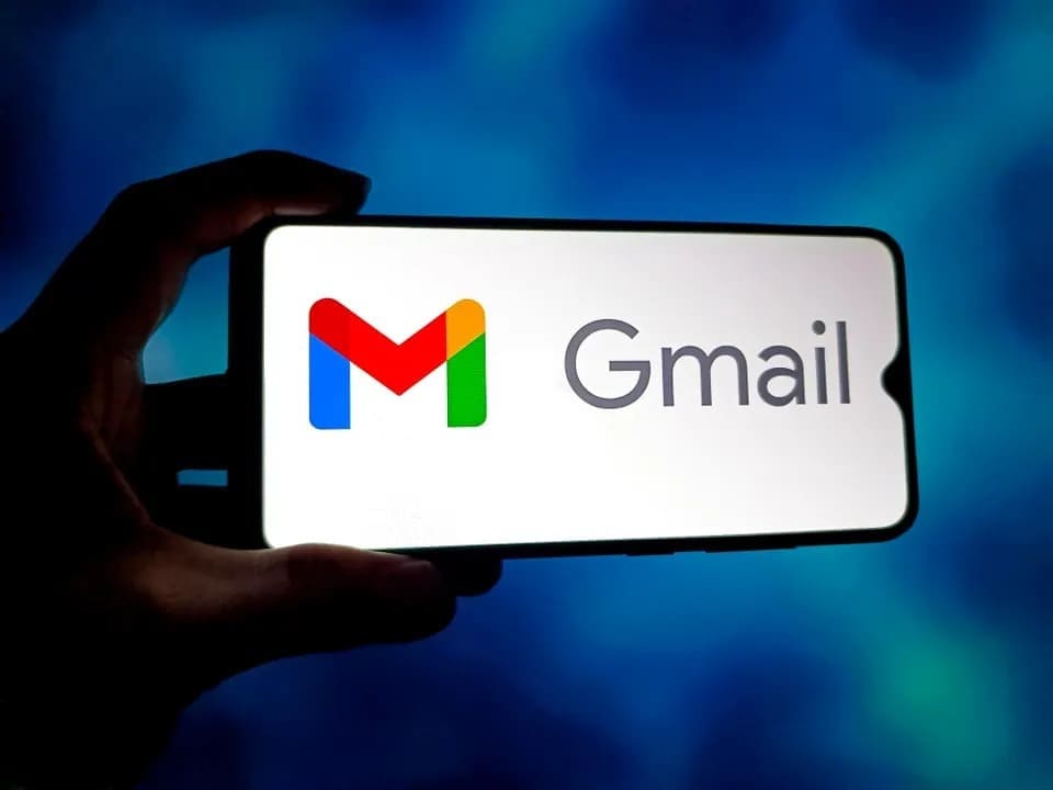 Adeus email feio: Google libera troca do Gmail!