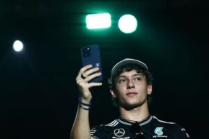 Do outro lado na F1: RBR Condena Ataques a Antonelli Do outro lado na F1: RBR Condena Ataques a Antonelli