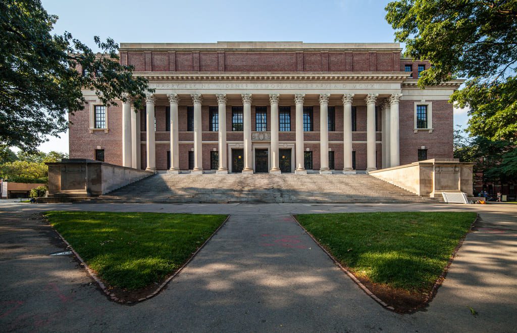 O Titanic e a Biblioteca de Harvard: A Conexão Real