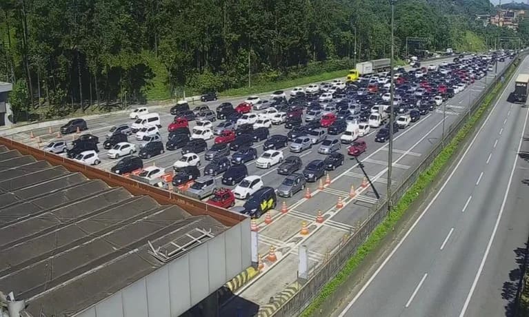 Trânsito Agora: Anchieta e Imigrantes Travadas!