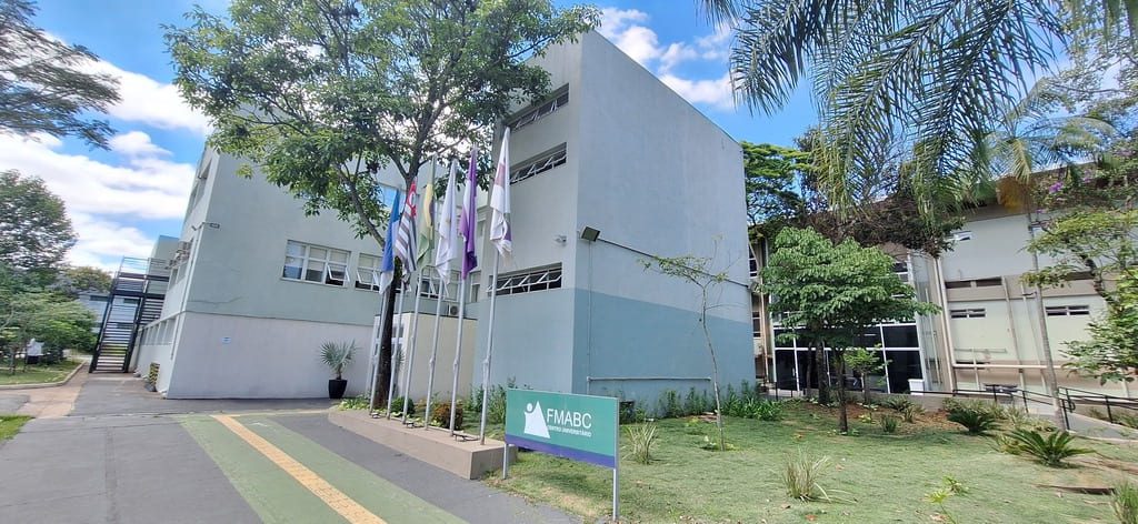 O Fim do Médico? FMABC Lança IA Inédita na Saúde!